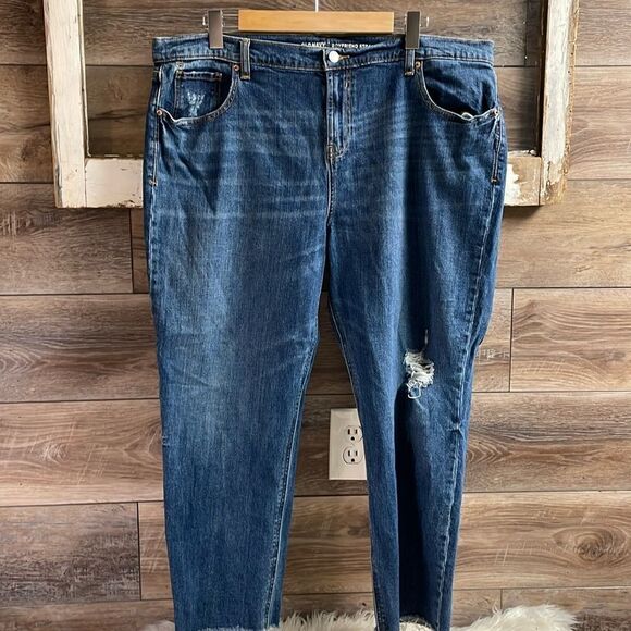 Old Navy Distressed Boyfriend Straight Jeans, Size 18, Blue - Picture 1 of 13